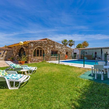 Chalet Con Piscina Privada En Bolonia Tarifa Bagian luar foto